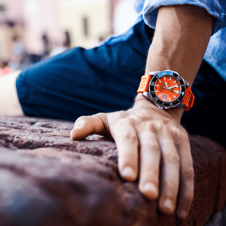 Sm34092.03.wristshot 2 1216x1536 1.png